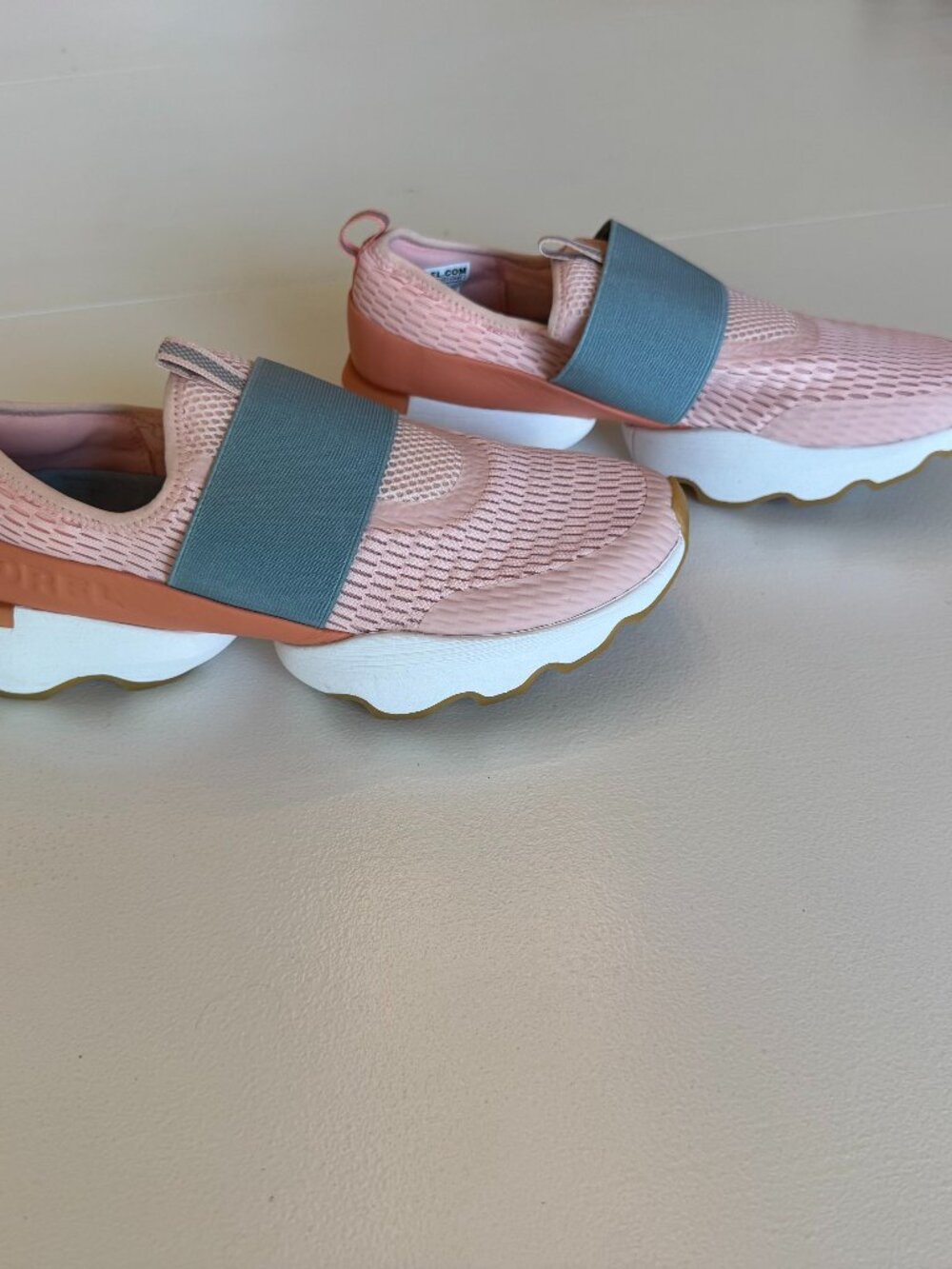 Sorel Kinetic Impact II Strap NL4698-890 Women's Size 10 Shoes Pink Gray Sneaker - Picture 2 of 7